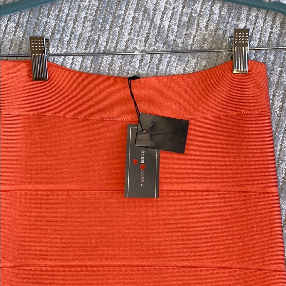NWT BCBG Maxazria Bandage Skirt - Picture 2 of 2
